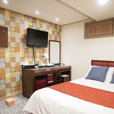 Hostel J Stay Сеул Екстериор снимка
