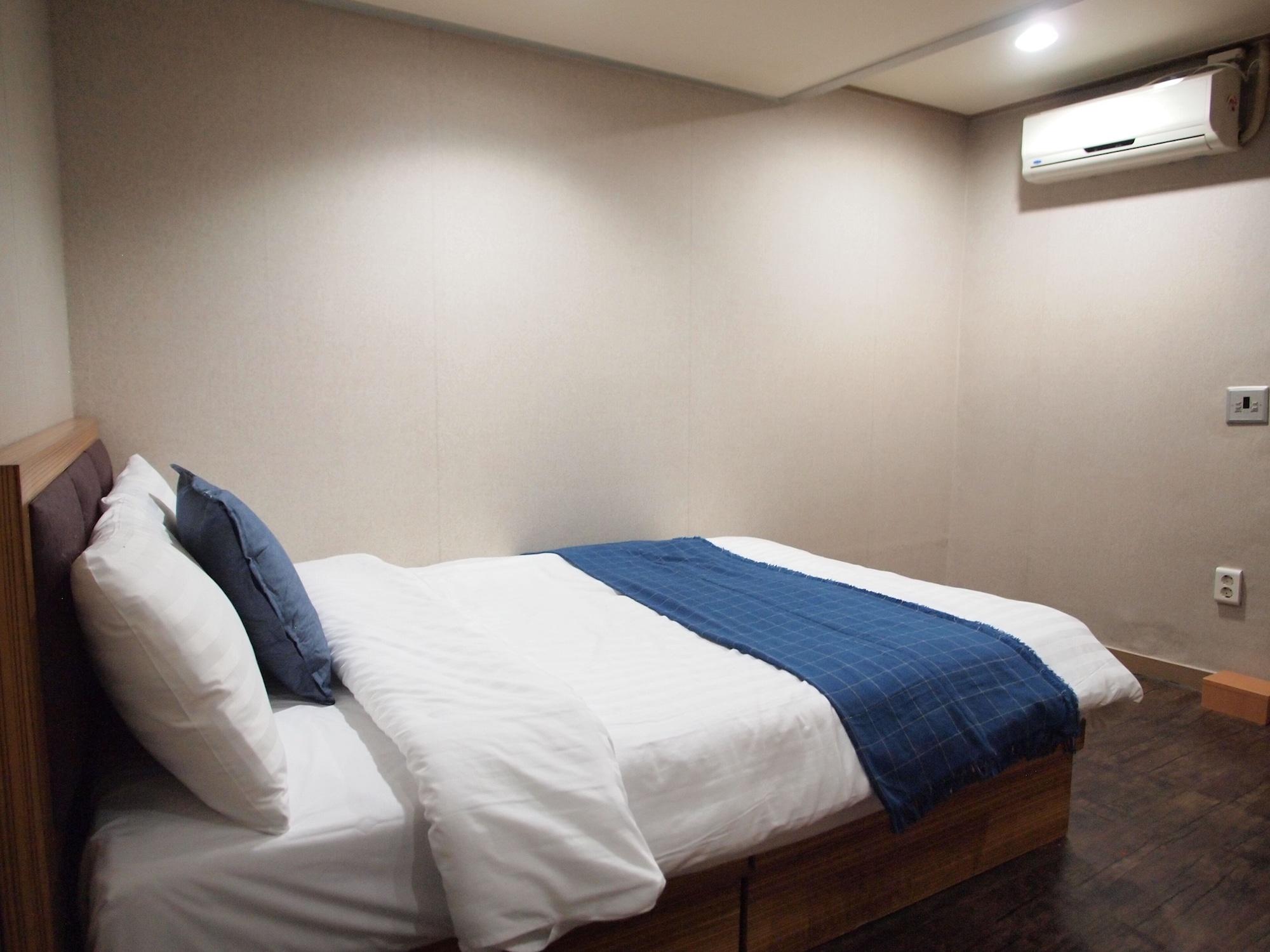 Hostel J Stay Сеул Екстериор снимка